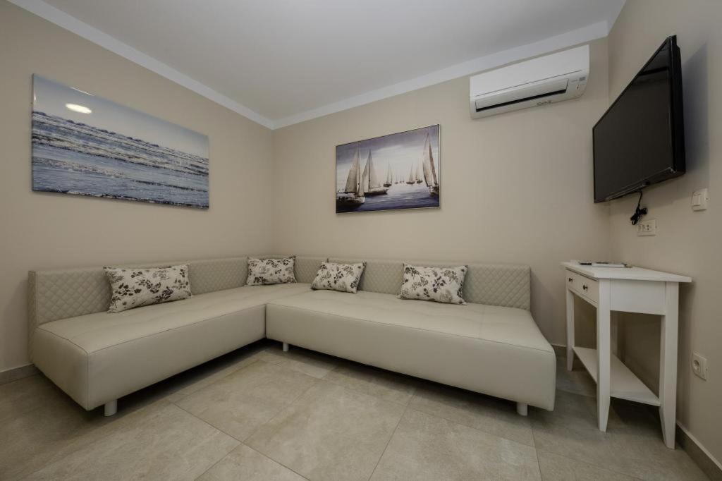 Luka Appartement Lopar